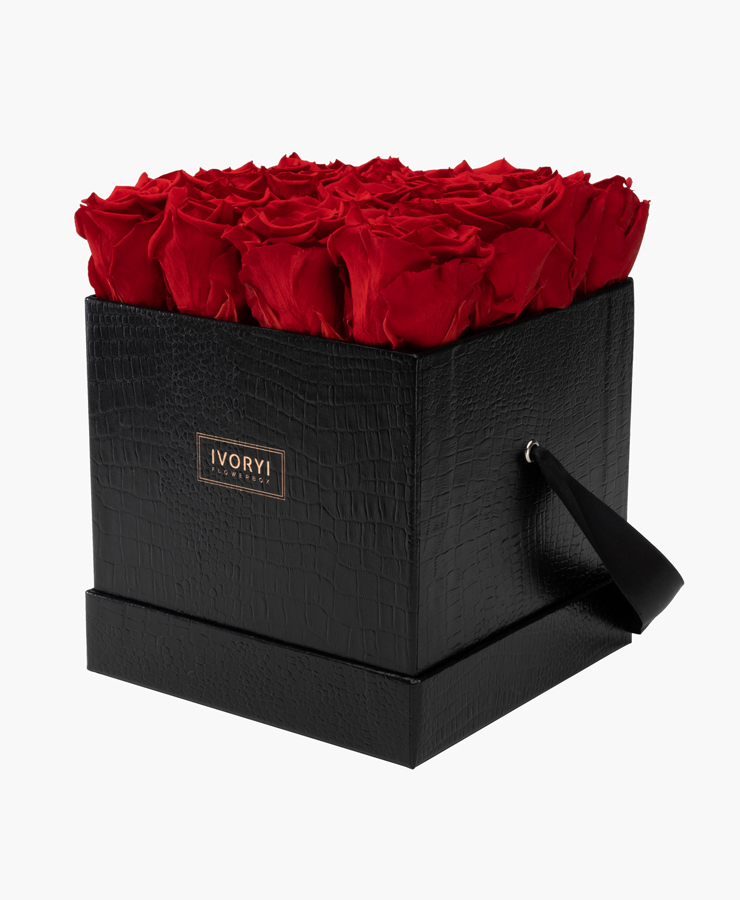 ivoryi-friends-ivoryiflowerbox-infinity-fifth-avenue-edition-large-romantic-red-side-grace