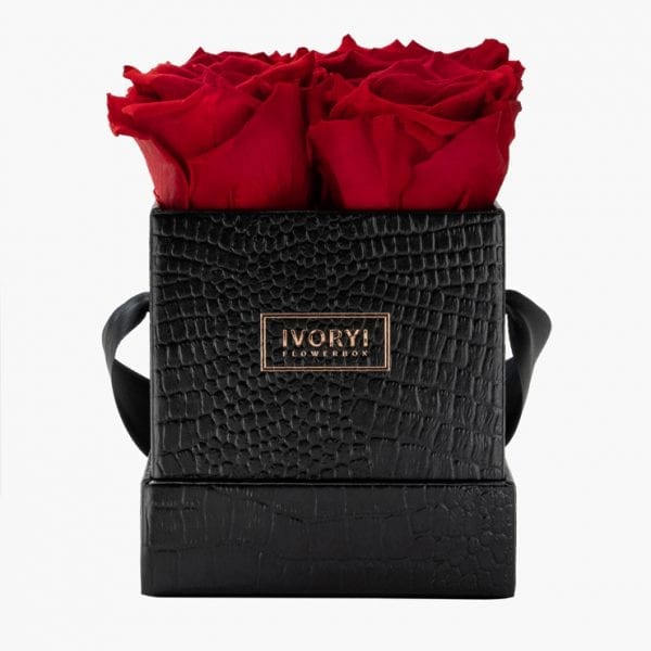 ivoryi-friends-ivoryiflowerbox-infintiy-flowerbox-fifth-avenue-edition-small-romantic-red-front-grace
