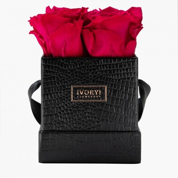 ivoryi-friends-ivoryiflowerbox-infintiy-flowerbox-fifth-avenue-edition-small-new-pink-front-grace